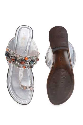 5elements Chitraraga Kolhapuri Leatherette Heels 