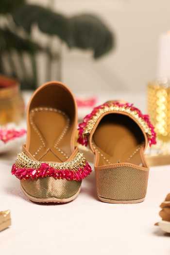 Shop_5elements_Brown Roshika Bead Work Juttis 