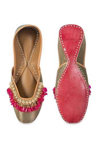 5elements Roshika Bead Work Juttis 