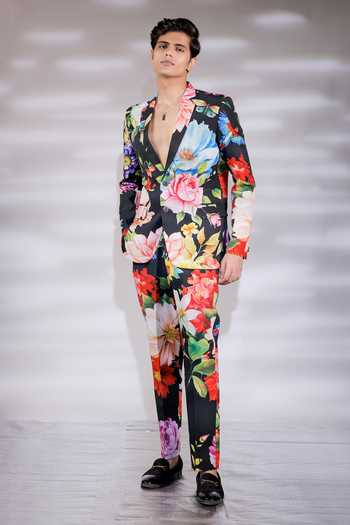 Jubinav Chadha_Black Crepe Embroidery Floral Print Blazer And Pant Set _at_Aza_Fashions