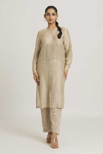 Urvashi Kaur_Silver Silk, Tissue Stripe Pattern Pant _at_Aza_Fashions