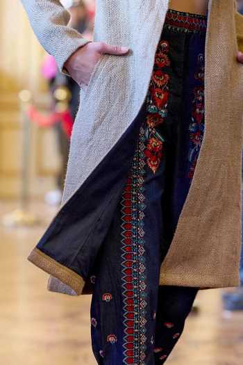 Buy_Dash And Dot_Blue 100% Tencel Floral Silk Thread Work Denim Embroidered Pant _Online_at_Aza_Fashions