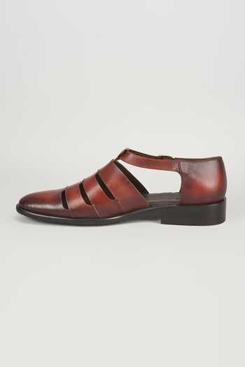 SALIL BHATIA Brown Hand Patina Sandals Online at Aza Fashions SALIL BHATIA_Brown Hand Patina Sandals _Online_at_Aza_Fashions