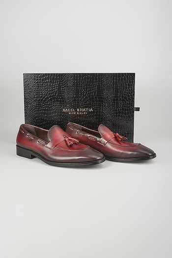 Buy_Salil Bhatia_Red Leather Hand-dyed Tassel Loafers _Online_at_Aza_Fashions