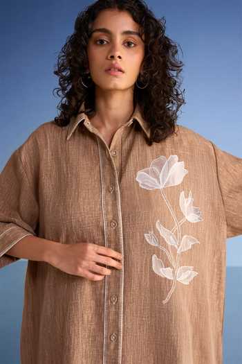 Dash And Dot Brown Cotton, Polyester Collared Neck Floral Applique Linen Textured Shirt at Aza Fashions Dash And Dot_Brown Cotton, Polyester Collared Neck Floral Applique Linen Textured Shirt _at_Aza_Fashions