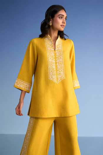 Dash And Dot Embroidered Linen Longline Top 