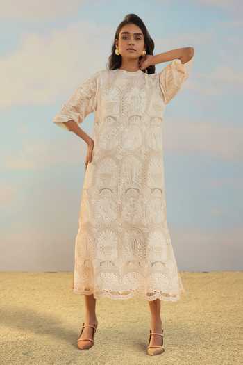 Dash And Dot Cutwork Embroidered Scalloped Midi Dress 