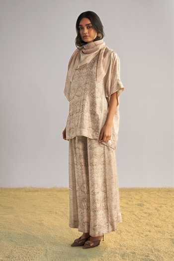 Dash And Dot_Ivory Lace Printed Scarf _Online_at_Aza_Fashions