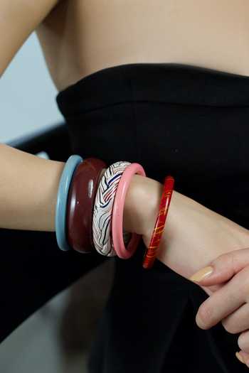 Buy_MAALICIOUS JEWELRY_Multi Color Lac Bangles Bundle - Set Of 5 _Online_at_Aza_Fashions