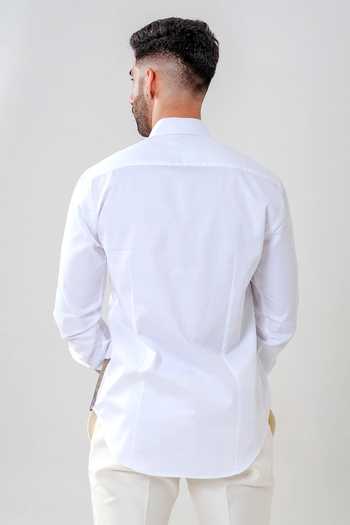Shop Amrit Dawani White Cotton Warrior Motif Hand Painted Shirt at Aza Fashions Shop_Amrit Dawani_White Cotton Warrior Motif Hand Painted Shirt _at_Aza_Fashions