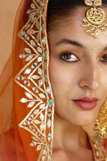 Buy ANGAD SINGH Orange Organza V-neck Tej Embroidered Lehenga Set Online at Aza Fashions Buy_ANGAD SINGH_Orange Organza V-neck Tej Embroidered Lehenga Set _Online_at_Aza_Fashions