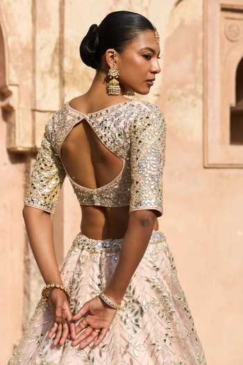 Buy_ANGAD SINGH_Peach Organza V-neck Naazneen Embroidered Lehenga Set _Online_at_Aza_Fashions