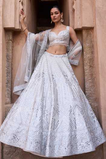 Shop_ANGAD SINGH_Ivory Silk Sweetheart Neck Chaandni Raw Embroidered Lehenga Set 