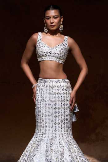Buy ANGAD SINGH Ivory Silk Sweetheart Neck Nirmal Embroidered Mermaid Lehenga Set Online at Aza Fashions Buy_ANGAD SINGH_Ivory Silk Sweetheart Neck Nirmal Embroidered Mermaid Lehenga Set _Online_at_Aza_Fashions
