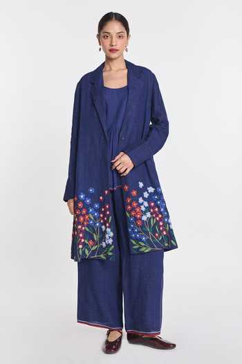 Shop Payal Pratap Blue Linen Square Neck Rudbeckia Embroidered Jacket Online at Aza Fashions Shop_Payal Pratap_Blue Linen Square Neck Rudbeckia Embroidered Jacket _Online_at_Aza_Fashions