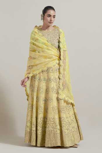 Kavita Bhartia Embellished Lehenga Set 
