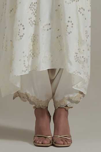 Shop_Kavita Bhartia_Ivory Silk, Satin V-neck, Yes Embroidered Kurta And Pant Set _Online_at_Aza_Fashions