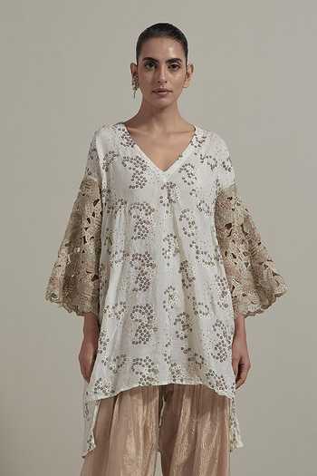 Buy Kavita Bhartia Ivory Silk, Tissue V-neck Kurta And Salwar Set Online at Aza Fashions Buy_Kavita Bhartia_Ivory Silk, Tissue V-neck Kurta And Salwar Set _Online_at_Aza_Fashions