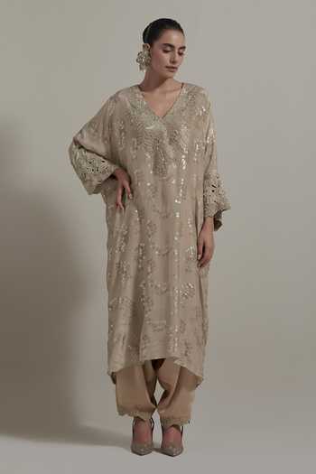 Kavita Bhartia Embroidered Kurta & Pant Set 