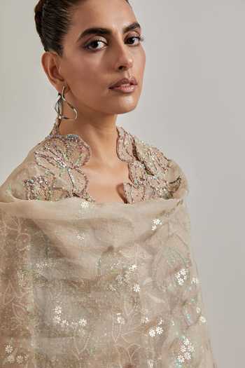 Buy Kavita Bhartia Gold Silk, Organza, Net V-neck, Yes Hand Embellished Kurta Set Buy_Kavita Bhartia_Gold Silk, Organza, Net V-neck, Yes Hand Embellished Kurta Set