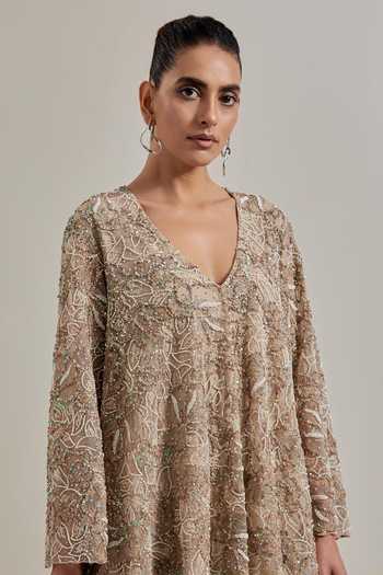 Shop Kavita Bhartia Gold Silk, Organza, Net V-neck, Yes Hand Embellished Kurta Set Shop_Kavita Bhartia_Gold Silk, Organza, Net V-neck, Yes Hand Embellished Kurta Set
