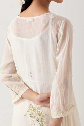 Tatwa Floral Appliqued Kurta 