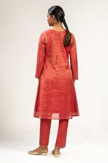 KAJAL AGRAWAL Handwoven Zari Chanderi Kurta & Pant Set 