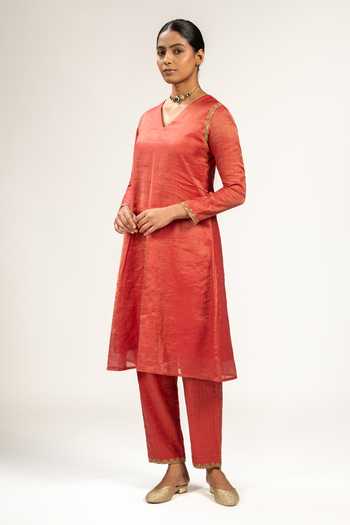 Shop KAJAL AGRAWAL Red Cotton, Chanderi V-neck, Yes Handwoven Zari Kurta And Pant Set Online at Aza Fashions Shop_KAJAL AGRAWAL_Red Cotton, Chanderi V-neck, Yes Handwoven Zari Kurta And Pant Set _Online_at_Aza_Fashions