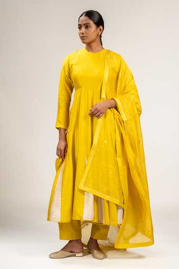 KAJAL AGRAWAL Handwoven Chanderi Silk Anarkali Set 