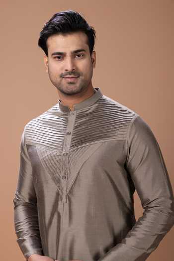 Priyanka Haralalka_Grey Silk, Cotton Kurta And Pyjama Set _Online_at_Aza_Fashions