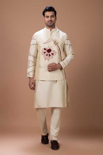 Priyanka Haralalka Cotton Silk Kurta Set With Bundi 