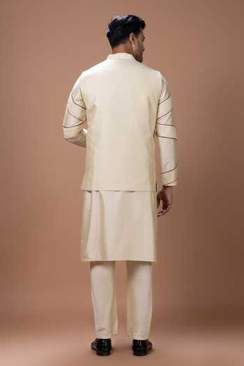 Priyanka Haralalka Cotton Silk Kurta Set With Bundi 