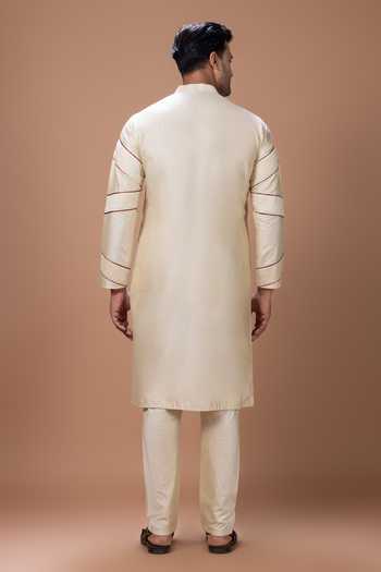Priyanka Haralalka Cotton Silk Kurta & Pyjama Set 