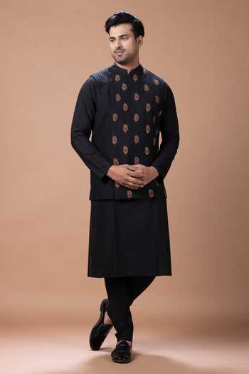 Priyanka Haralalka Cotton Silk Nehru Jacket & Kurta Set 