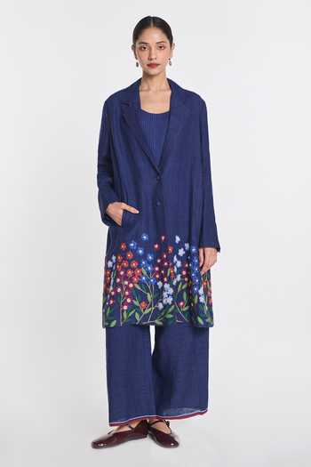 Buy Payal Pratap Blue Linen Square Neck Rudbeckia Embroidered Jacket Buy_Payal Pratap_Blue Linen Square Neck Rudbeckia Embroidered Jacket