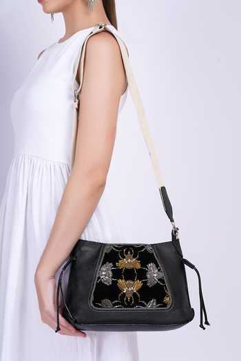 Shop_APT FOREVER_Black Velvet Sting Cross Body Bag 