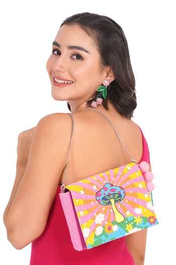 APT FOREVER Mushroom Clutch Bag 