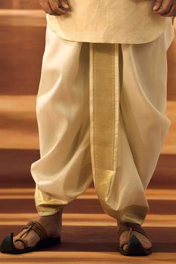Vivek Karunakaran_Cream Silk Kanjeevaram Muhurtham Panchagajam Dhoti _Online_at_Aza_Fashions