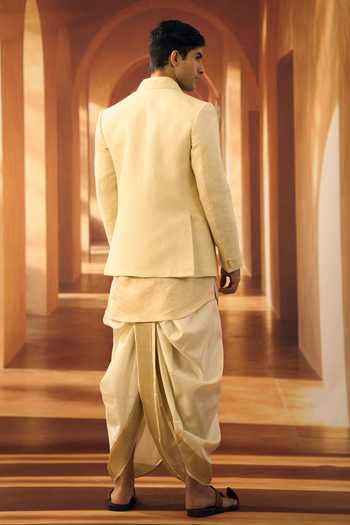 Vivek Karunakaran Kanjeevaram Muhurtham Panchagajam Dhoti 
