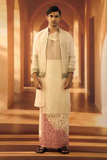 Vivek Karunakaran Wave & Script Block Print Veshti 