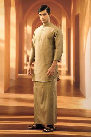 Buy_Vivek Karunakaran_Olive Green Cotton Linear Textured Kurta With Veshti _Online_at_Aza_Fashions