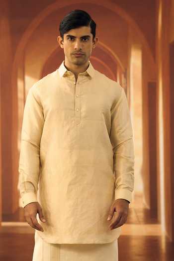 Vivek Karunakaran Kanjeevaram Muhurtham Kurta 