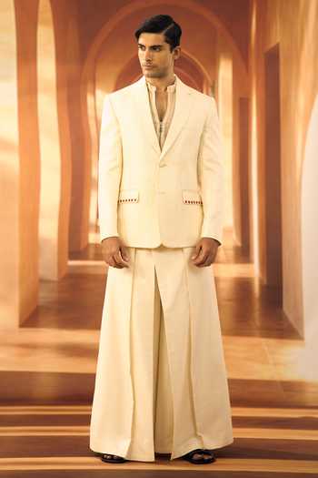 Buy Vivek Karunakaran Cream Silk Jute Linen Ceremonial Blazer Online at Aza Fashions Buy_Vivek Karunakaran_Cream Silk Jute Linen Ceremonial Blazer _Online_at_Aza_Fashions