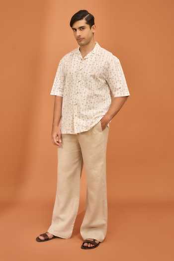 Vivek Karunakaran White Cotton, Linen Kodi Print Earthgrain Shirt Online at Aza Fashions Vivek Karunakaran_White Cotton, Linen Kodi Print Earthgrain Shirt _Online_at_Aza_Fashions