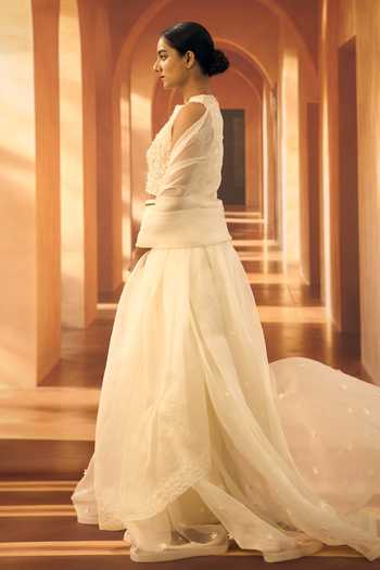 Vivek Karunakaran_Off White Organza Round Neck Flower Embroidered Top _Online_at_Aza_Fashions