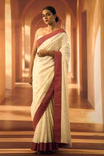 Buy Vivek Karunakaran Cream Silk Malli Mozhi Print Saree at Aza Fashions Buy_Vivek Karunakaran_Cream Silk Malli Mozhi Print Saree _at_Aza_Fashions