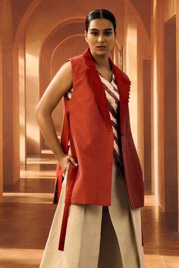 Vivek Karunakaran Thread Embroidered Waistcoat 