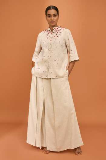 Buy Vivek Karunakaran Beige Linen Plain Pleated Palazzo at Aza Fashions Buy_Vivek Karunakaran_Beige Linen Plain Pleated Palazzo _at_Aza_Fashions