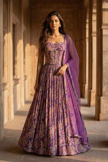 Basanti Kapde aur Koffee Printed Corset Lehenga Set 