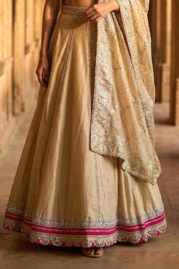 Basanti Kapde aur Koffee_Gold Tissue Sweetheart Neck Embroidered Lehenga Set _Online_at_Aza_Fashions